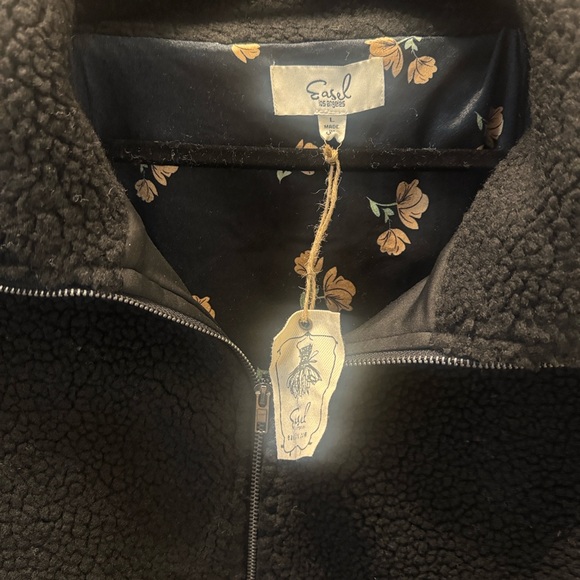 Easel Sherpa zip front Teddy Jacket size large NWT - Picture 5 of 5